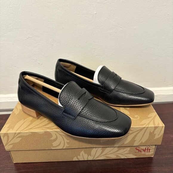 Sofft Black Leather Slip-On Loafers size 7, women’s - Picture 1 of 10